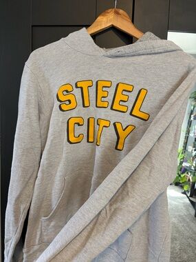 Men's Crewneck Sweatshirt in Light Gray with Yellow 'STEEL CITY' Lettering